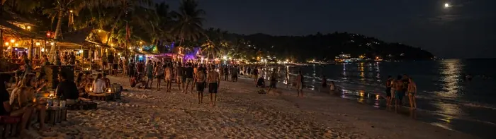 🌕 Full Moon Party